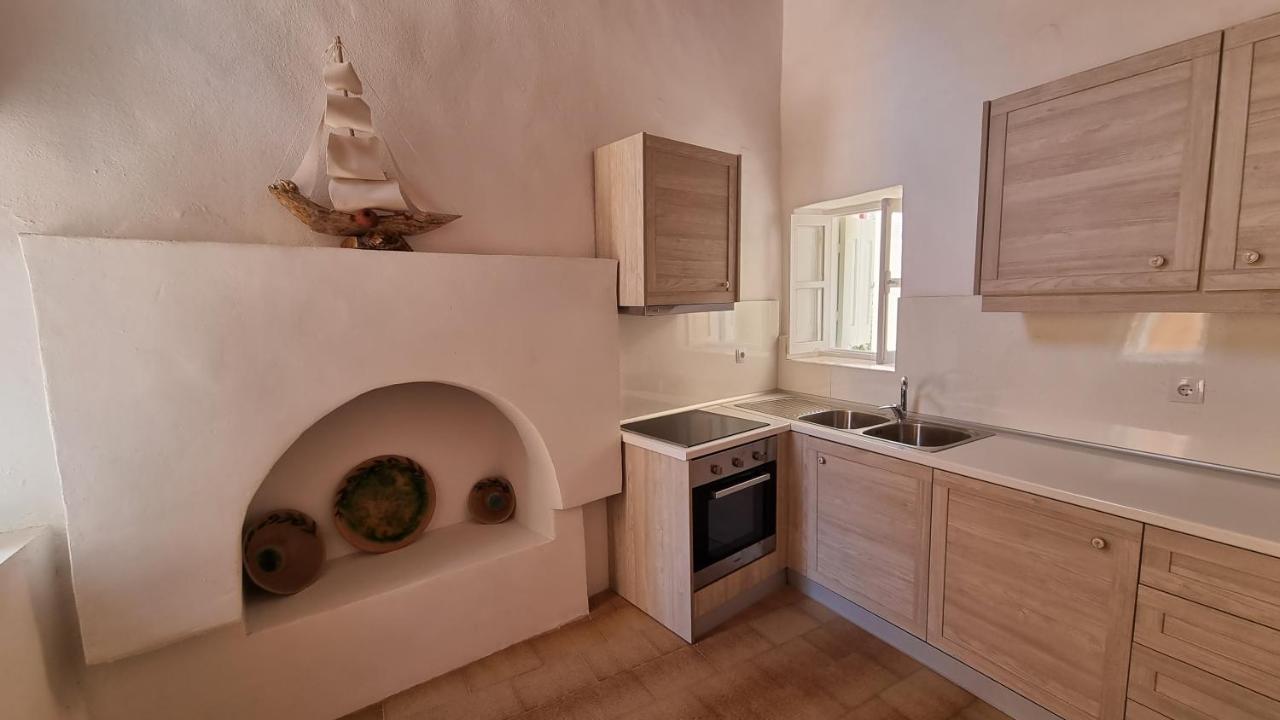 Kozas Art House, Symi Apartamento Exterior foto