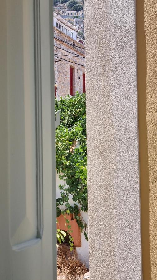 Kozas Art House, Symi Apartamento Exterior foto