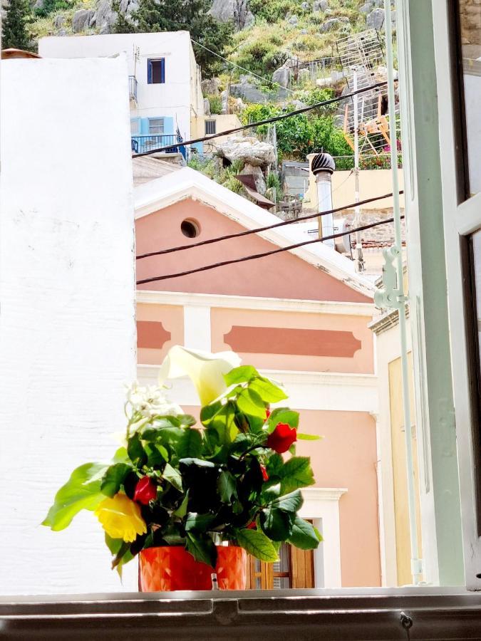 Kozas Art House, Symi Apartamento Exterior foto