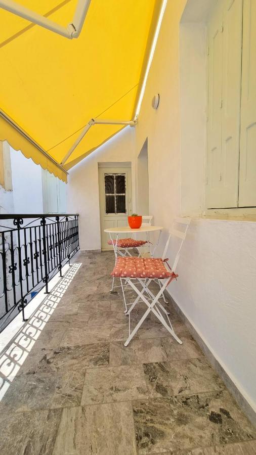 Kozas Art House, Symi Apartamento Exterior foto